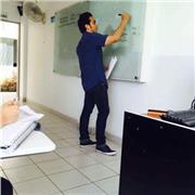 Profesor con más de 14 años de experiencia en cursos de administración de negocios, finanzas e innovación.
